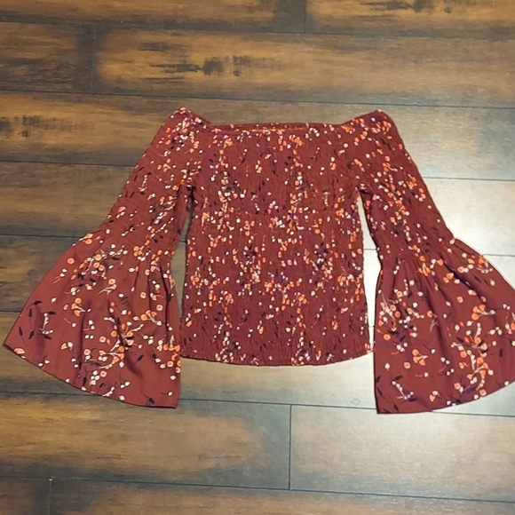 NWT Express Wide Sleeve Top - Picture 1 of 3